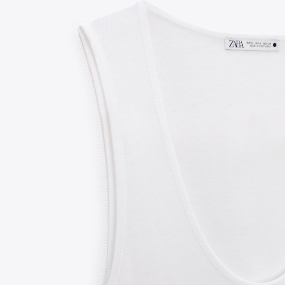 Two Round Neck Tank Tops - Picture 4 of 13